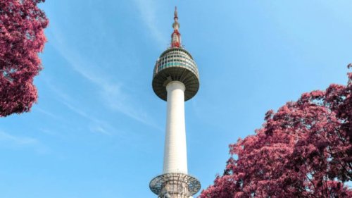 Jadi Ikon Romantis, Benarkah Pasang Gembok Bareng Pasangan di Namsan Seoul Tower Bisa Berjodoh?