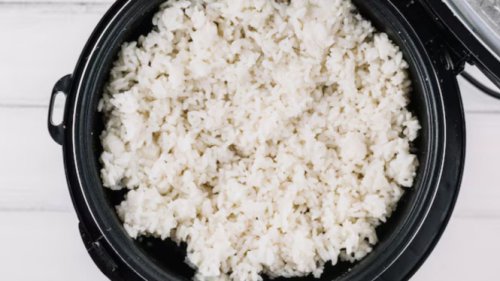 Rahasia Masak Nasi yang Bikin Kalorinya Turun hingga 50% &nbsp;Cocok Buat Program Diet