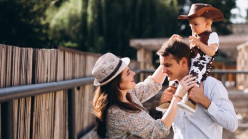Dijuluki Negara Paling Bahagia, Ketahui Cara Orang Denmark Mengasuh Anak