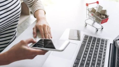 Pinjaman Online vs Paylater, Mana yang Lebih Cocok untuk Kebutuhan Mendesak? Simak Perbandingannya