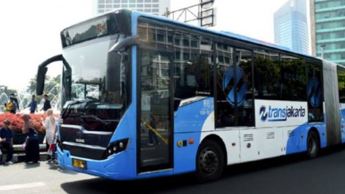 MRT dan Transjakarta Mulai Beroperasi Lagi, Cek Rute &amp; Jadwal di Sini!
