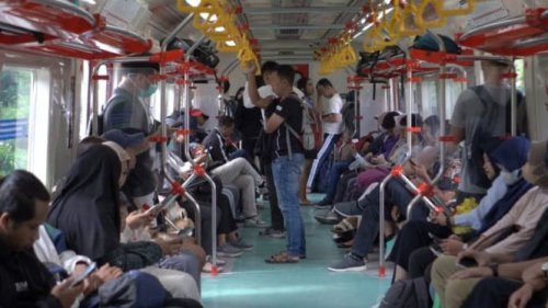 Jam Sibuk KRL yang Perlu Dihindari, Jam Sepi KRL untuk Perjalanan Nyaman, Tips Mendapatkan Tempat Duduk di KRL, Memanfaatkan KRL untuk Wisata Akhir Pekan, Jam Sepi KRL, Gak Sesak dan Pasti Dapat Duduk