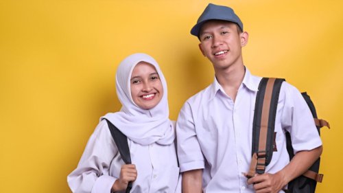 Unschooling vs Sekolah Tradisional: Apa yang Terbaik untuk Anak?