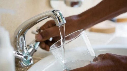 Cuaca Panas Ekstrem Sampai November 2025, Minum Air Berkualitas agar Tak Dehidrasi