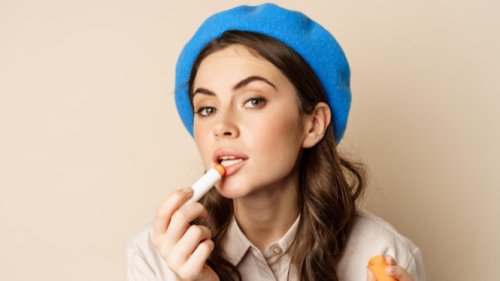 DIY Lip Balm yang Bisa Dibikin Sendiri di Rumah, Bikin Bibir Lembap Maksimal!