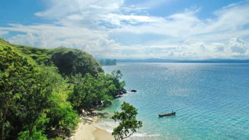 Cara Pergi ke Teluk Wondama Lewat Jalur Darat dan Laut, Panduan Lengkap untuk Wisatawan