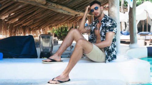 Sandal Simpel Idola Gen Z: Padu Padan Gaya dari Pantai ke Kafe