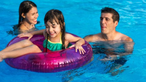 Sering Terapkan Makan Dulu Baru Berenang? Waspadai Risiko Jantung yang Tersembunyi!