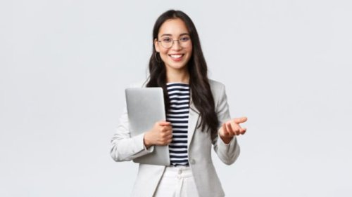 Jangan Takut AI! Terapkan 8 Strategi Bantu Karier Kamu Tetap Bersinar