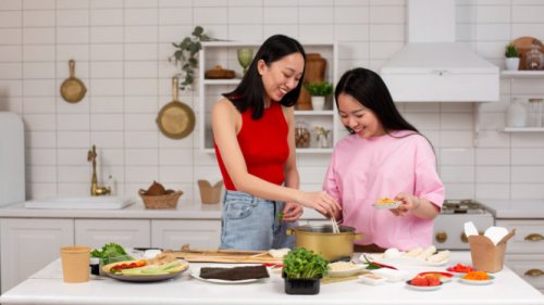 Resto Ketar-ketir, 64 Persen Orang Indonesia Kini Lebih Suka Makan di Rumah