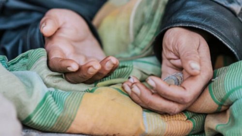 Top 5+ Tantangan Kelompok Masyarakat Prasejahtera dari Pendidikan hingga Risiko Kesehatan