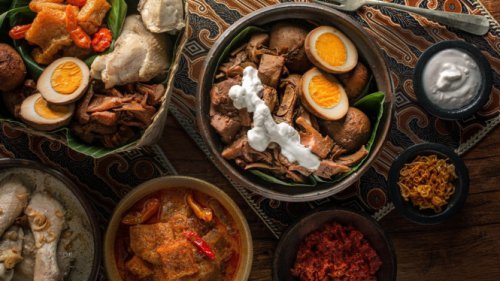 Alasan Gudeg Jogja Selalu Disajikan dengan Sambal Goreng Krecek, Bisakah Diganti?Alasan Gudeg Jogja Selalu Disajikan den