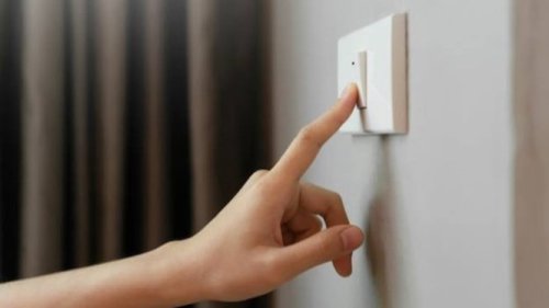 Top 10+ Tips Hemat Listrik di Rumah, Tagihan Bulanan Bisa Jauh Lebih Murah!