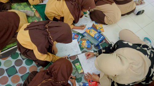 Meriah &amp; Bermanfaat, Cara Unik Merayakan HUT RI di Desa dengan Semangat Gotong Royong