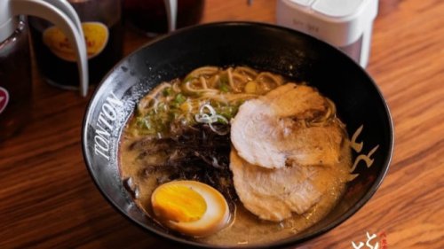 Gak Perlu Jauh-jauh ke Jepang Buat Nikmati Ramen Kumamoto yang Otentik