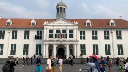Top 5+ Tempat Healing di Sekitar Jakarta yang Bisa Didatangi Naik KRL