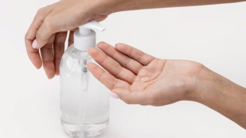 Bukan Cuma Saat Pandemi, Ini Alasan Harus Pakai Hand Sanitizer Sehari-hari