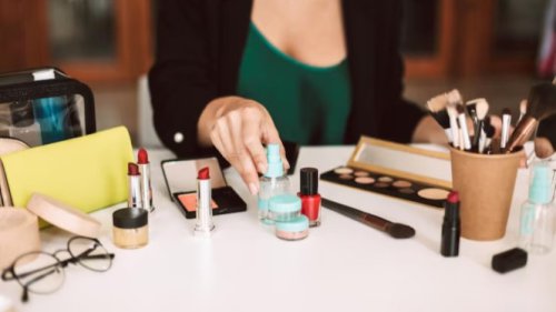 Top 10+ Produk Makeup Lokal di Bawah Rp100 Ribu Hasilnya Setara Brand Internasional