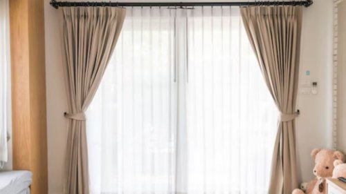 Tips Mencuci Gorden Lusuh Pakai Deterjen, Auto Kinclong Seperti Baru!