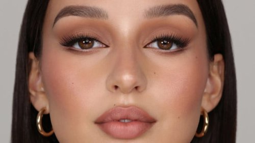 Apa Itu Latte Makeup? Tren Riasan Cokelat Ala Kopi yang Viral di TikTok