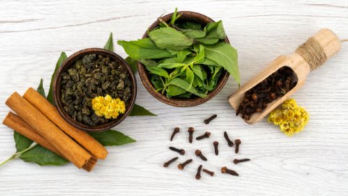 Jamu Tetes, Cara Praktis Menikmati 9 Bahan Herbal Sekaligus