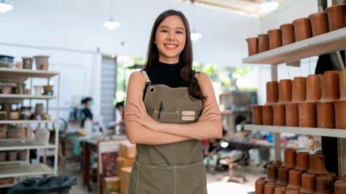 Perempuan dan UMKM, Fondasi Tangguh di Balik Ekonomi Indonesia