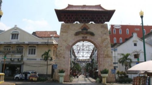 Top 5+ Tempat Thrifting di Jakarta yang Murah, Lengkap, dan Selalu Jadi Incaran Pemburu Barang Vintage