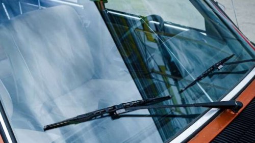 3 Komponen Mobil yang Harus Diperhatikan saat Musim Hujan