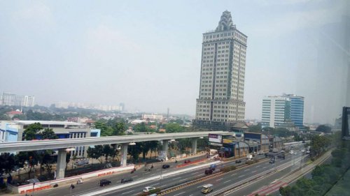 Jangan Mendahului Lewat Bahu Jalan Tol, Dendanya Besar