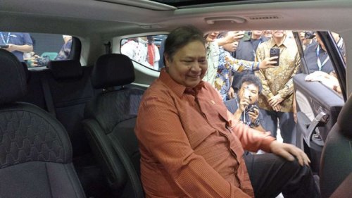 Beda Pendapat Dua Menteri Prabowo Soal Insentif Industri Otomotif