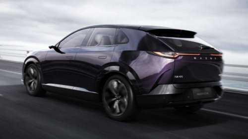 Mazda EZ-60 Bakal Diluncurkan Tahun Depan Gantikan MX-30