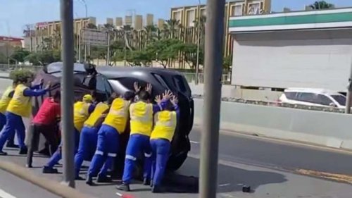 Spesifikasi Ferrari Purosangue yang Terbalik di Tol Cengkareng