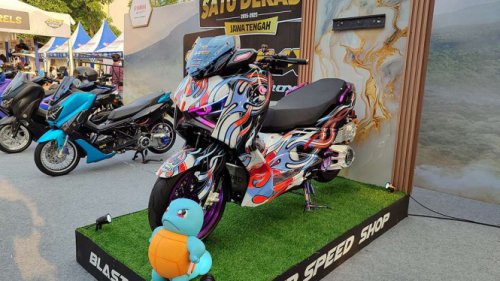 Modifikasi Yamaha Xmax Senilai Mitsubishi Xpander Cross