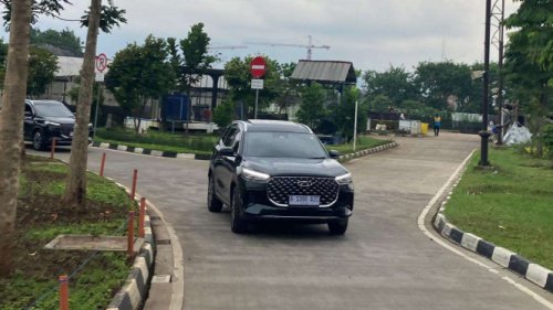 Pemerintah Cina Perketat Subsidi Mobil Hybrid, Ada Syarat Baru