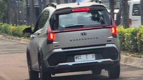 Hyundai Stargazer Cartenz Tertangkap Kamera di Jalan