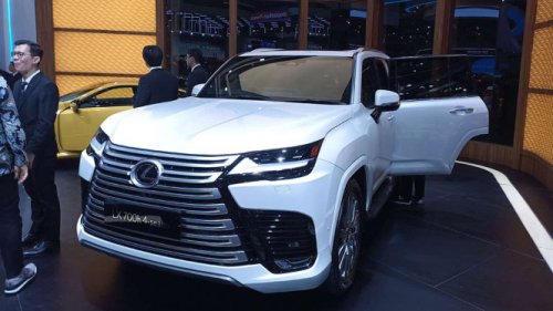 Lexus Indonesia Luncurkan 2 Model Hybrid di GIIAS 2025