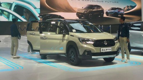 Fronx dan XL7 Dominasi Pemesanan Suzuki di GIIAS 2025