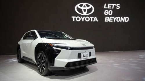 Merek Mobil Jepang Dinilai Perlu Kejar Inovasi Mobil Listrik di RI