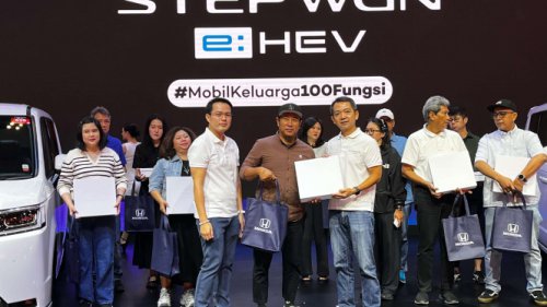 Top 20+ Honda Step WGN e: HEV Diserahkan ke Konsumen di GIIAS 2025
