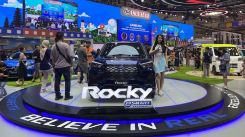 Harga Daihatsu Rocky Hybrid Naik, Inden Hingga Tahun Depan