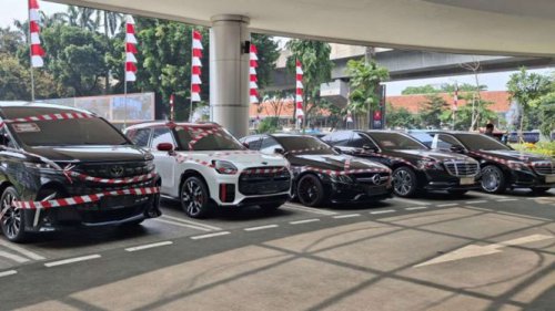 Kejaksaan Agung Kembali Sita 4 Mobil Riza Chalid, Ada BMW