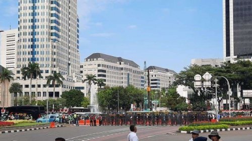 Jalan Menuju Gedung DPR RI dan Medan Merdeka Ditutup Imbas Demo
