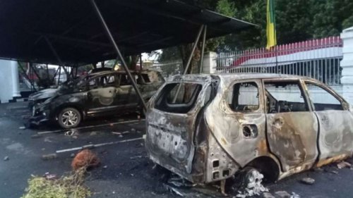 Asuransi Bisa Tolak Klaim Mobil Korban Kerusuhan