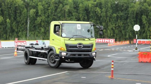 Penjualan Truk Februari 2026 Kembali Alami Penurunan