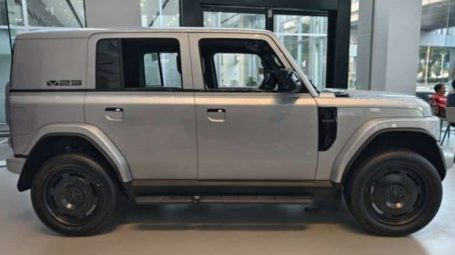Peluang Mobil Listrik iCar V23 Melantai di GJAW 2025