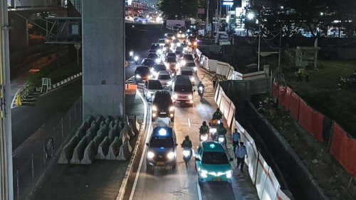 Macet di TB Simatupang Diklaim Turun Saat Uji Coba Masuk Tol Gratis