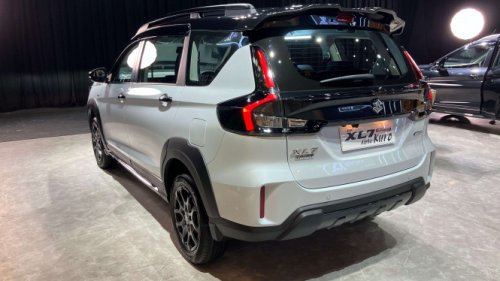 Suzuki New XL7 Hybrid Alpha Kuro Debut, Tampil Makin Sporti