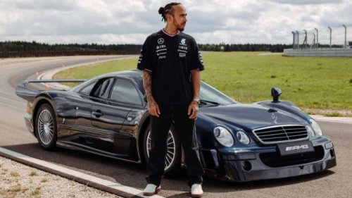 Lewis Hamilton Jual Semua Koleksi Mobilnya, Ada Satu EV