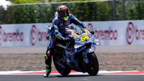 Hasil Sprint Race MotoGP Mandalika 2025: Bezzecchi Tekuk Aldeguer