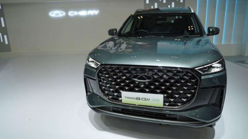 Tanpa Insentif, Pabrikan Cina Bakal Fokus Jualan Mobil Hybrid